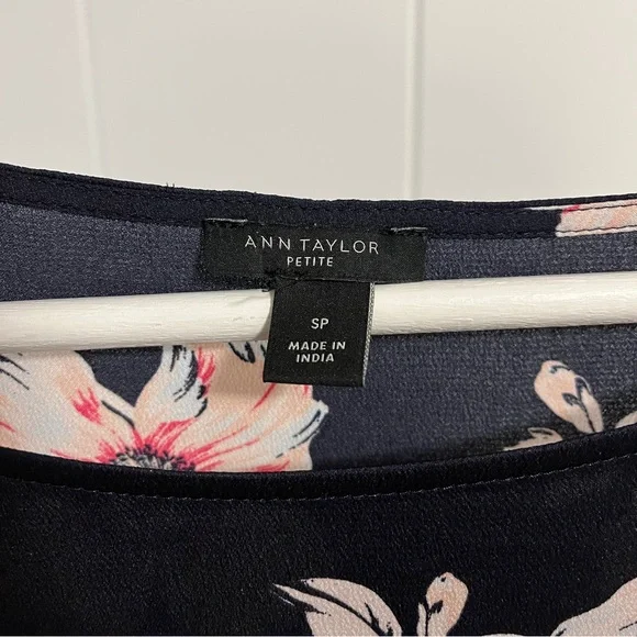 Ann Taylor Navy Floral Long Sleeve Blouse - Picture 4 of 4